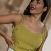 blusa essencia olive