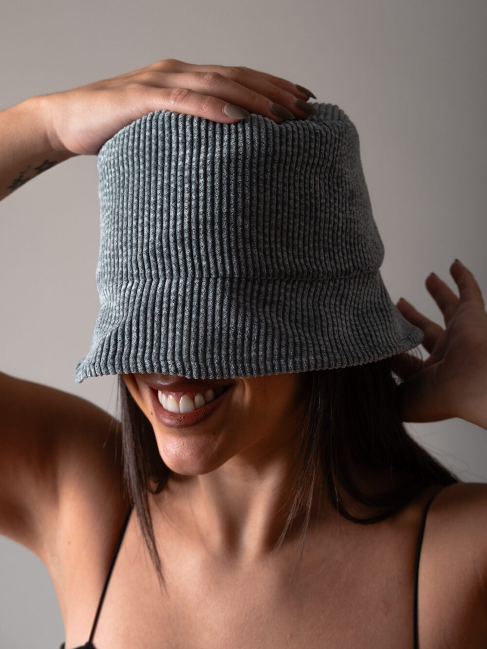 bucket hat azul dusk