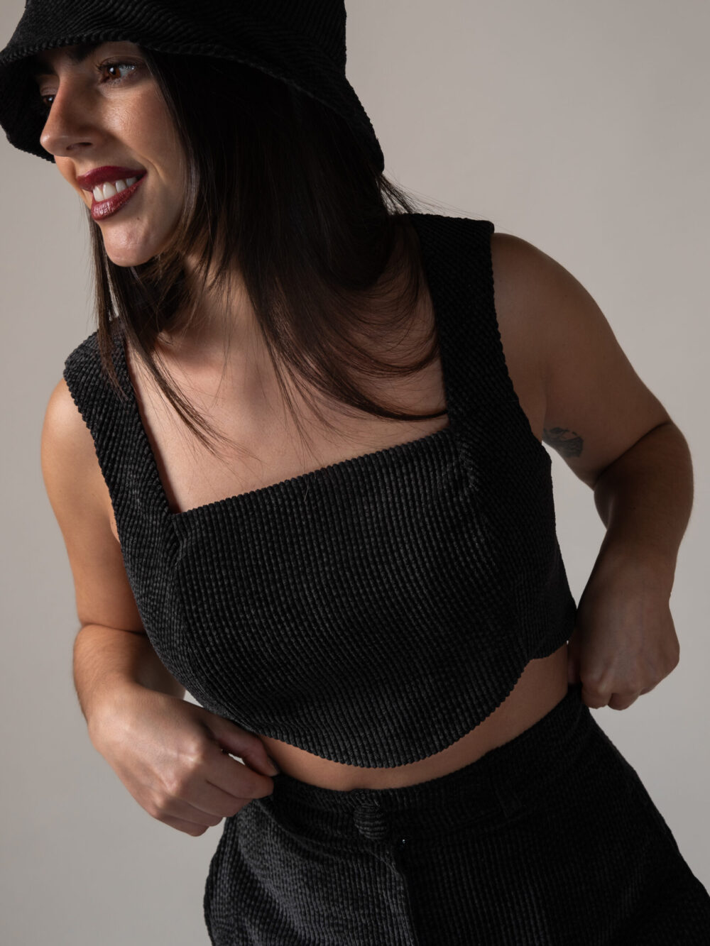 top bruna preto